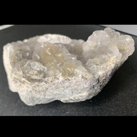 BOGO1/2 518g Calcite Crystal Cluster
Natural Specimen Stone
Healing Energy - Picture 9 of 17